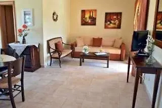 Βίλα Lorenzo With Private Pool, 200m From The Beach, By Zantewize Λιθακιά