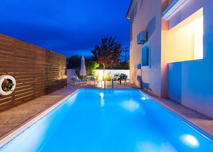 Lorenzo With Private Pool, 200m From The Beach, By Zantewize Вилла