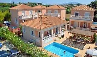 Lorenzo With Private Pool, 200m From The Beach, By Zantewize Вилла