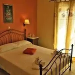 Villa Lorenzo With Private Pool, 200m From The Beach, By Zantewize *