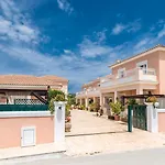 Villa Lorenzo With Private Pool, 200m From The Beach, By Zantewize Lithakia (Zakynthos)