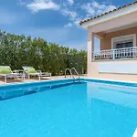 Lorenzo With Private Pool, 200m From The Beach, By Zantewize Lithakia (Zakynthos)