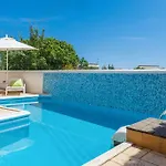 Villa Lorenzo With Private Pool, 200m From The Beach, By Zantewize Lithakia (Zakynthos)