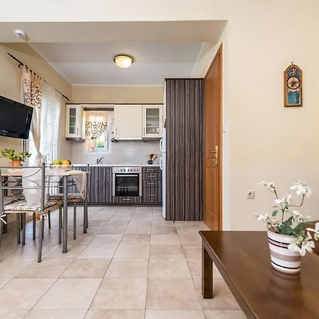 Lorenzo With Private Pool, 200m From The Beach, By Zantewize Willa Lithakia (Zakynthos)