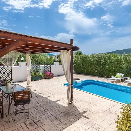 Lorenzo With Private Pool, 200m From The Beach, By Zantewize * Lithakia (Zakynthos)