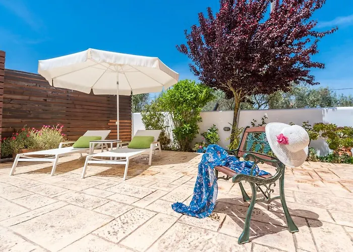 Villa Lorenzo With Private Pool, 200m From The Beach, By Zantewize Lithakia (Zakynthos)